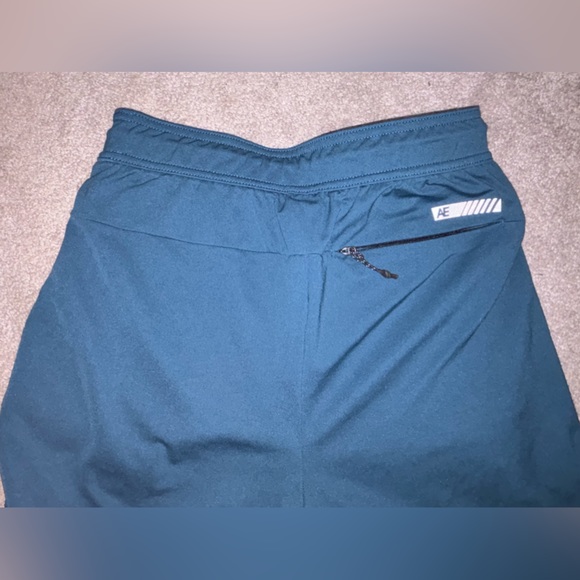 American Eagle Joggers - Picture 4 of 4